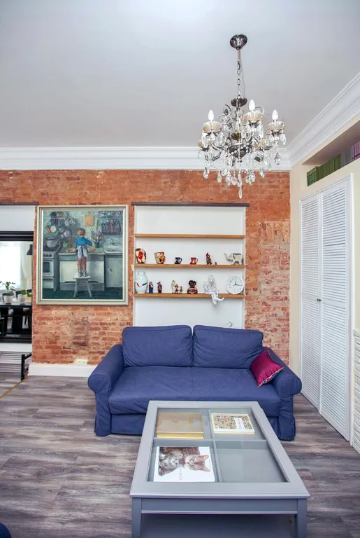 Огромные апартаменты с видом на крышу