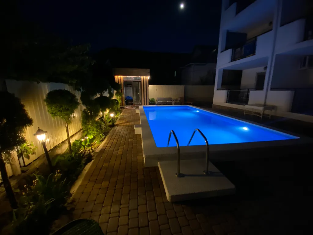 Апартаменты 2-комнатные с бассейном