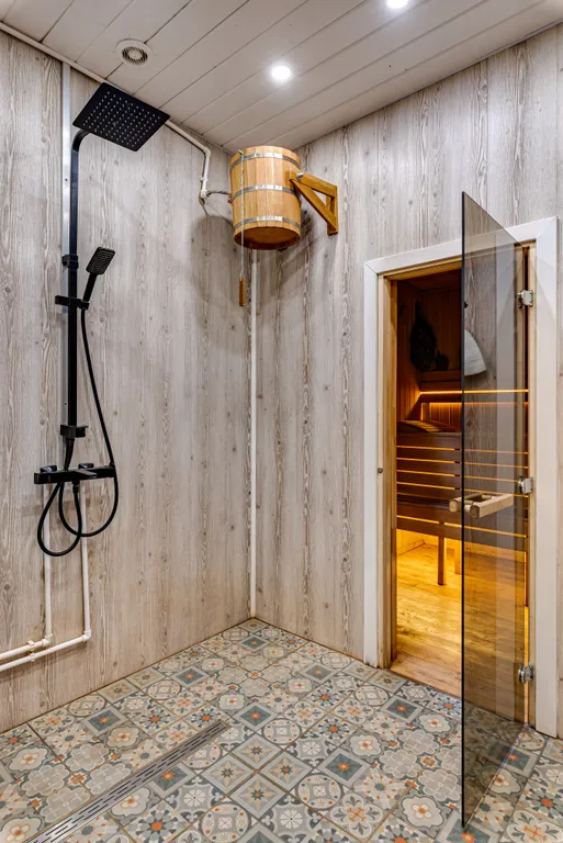 Коттедж Дом с баней на дровах, чаном и уютным двором с лобным местом — Лопатино