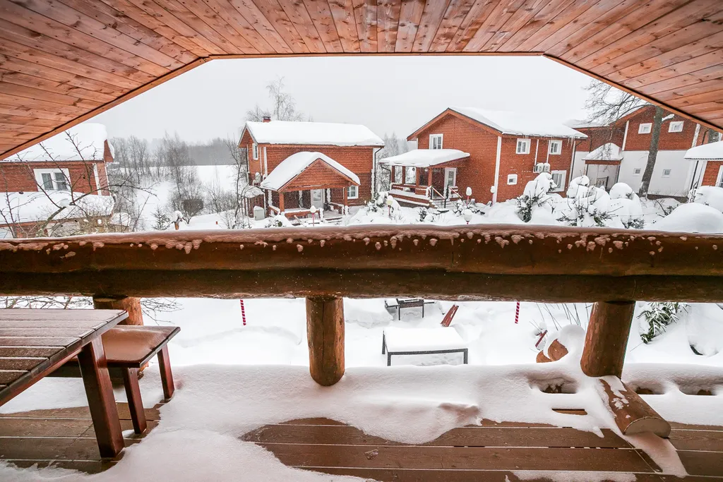Коттедж Гостевой дом Дели в Кикино на Веле с балконом и русской печкой — Кикино