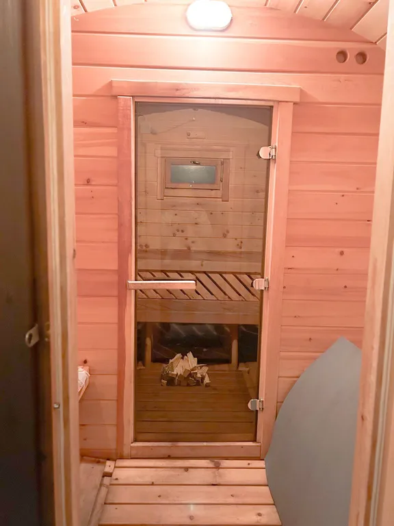 Уютный коттедж в черте города