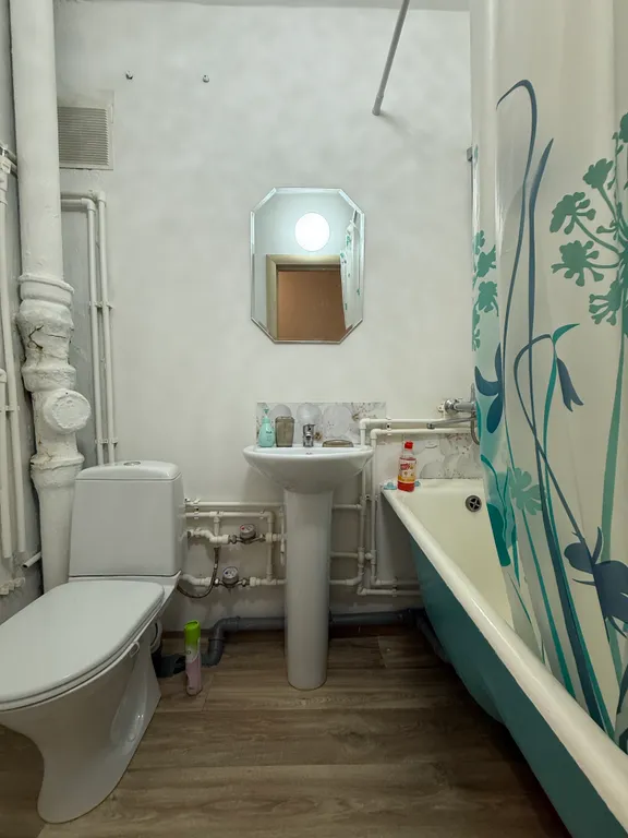 У парка Гагарина