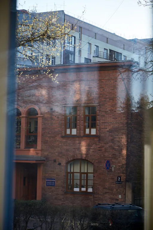 Просторный крутой апартамент с панорамными окнами