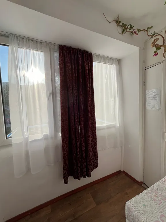 Комфортная квартира возле можжевеловой рощи