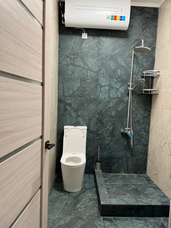 Номер с видом на озеро Рица