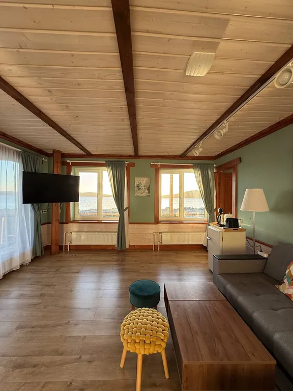 Дебаркадер восток