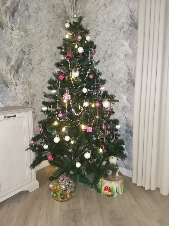 Уютный дом в лесу на 3 семьи