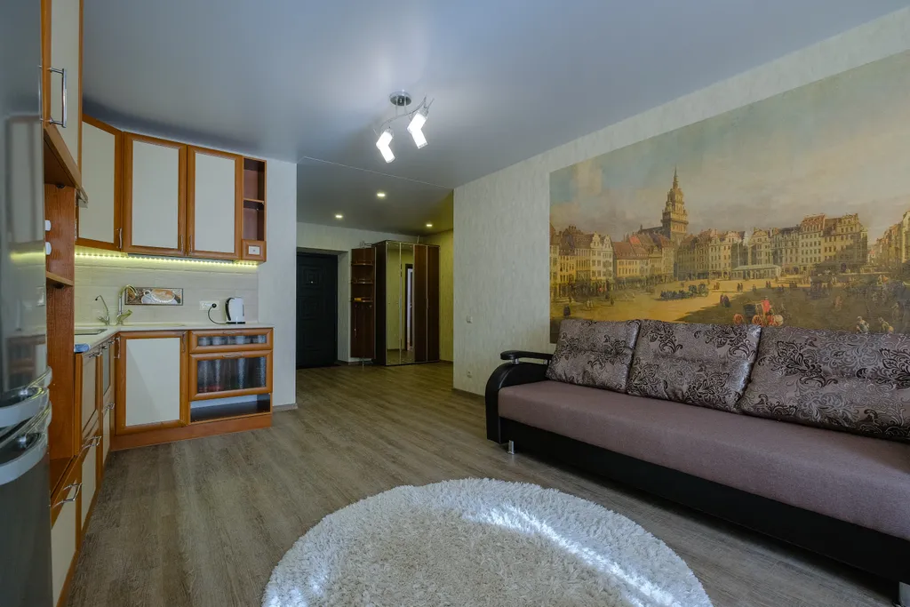 Трёхкомнатная квартира возле Дворца Спорта