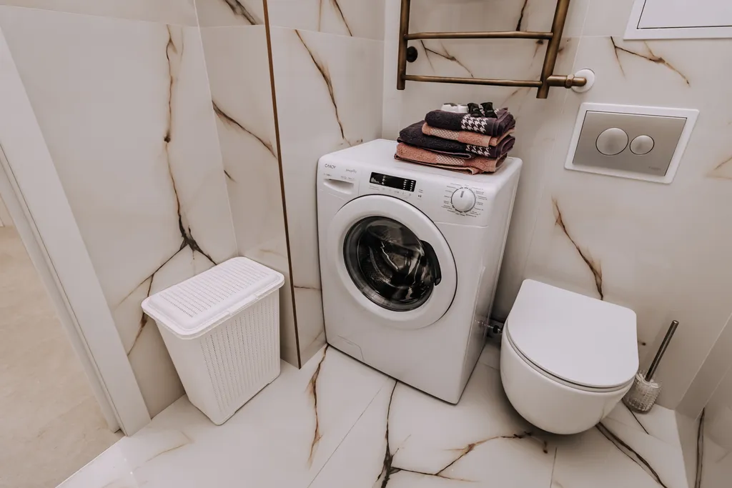 Рыжий Кот Голд (видовая квартира с изолированной спальней)