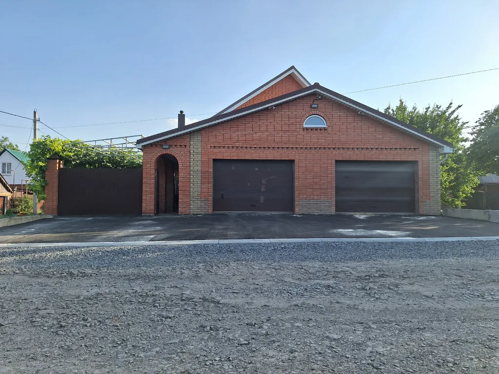 Коттедж Тёплый приём в центре шахт — аренда посуточно в Шахты