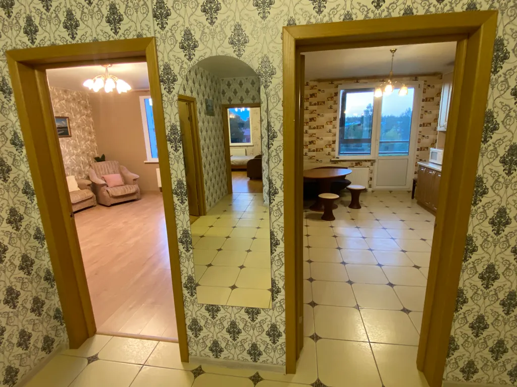 Просторная 3-комнатная квартира в центре. Новый ЖК. Установлен БОЙЛЕР.