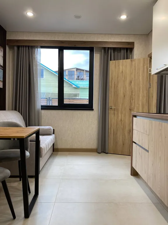 Апартаменты с собственной парковкой вблизи подъемника Горная Карусель