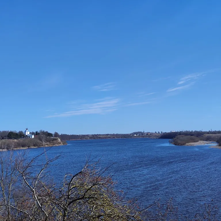 Квартира на берегу реки