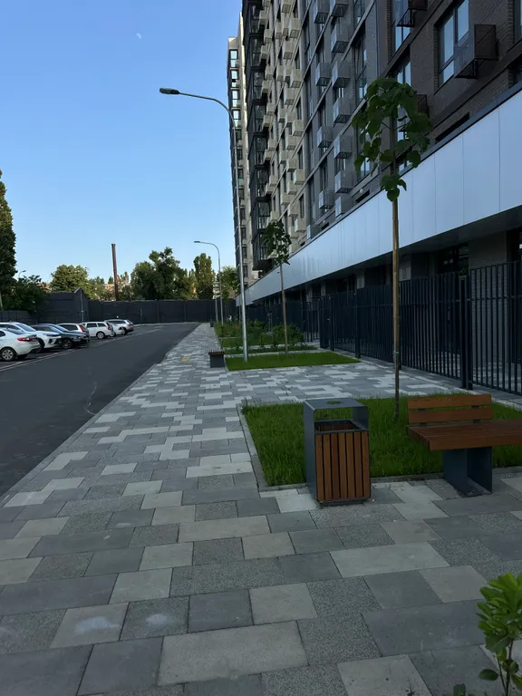 Уютная квартира в новом комплексе с дизайнерским ремонтом