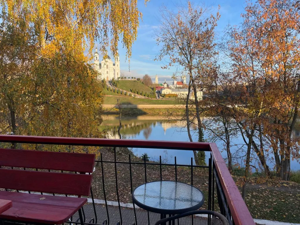 Гестхаус / 3 комнаты с балконом /центр