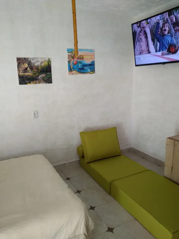 Жилой дом с террасой   видом  на море; гору Кошка  , рядом Кипарисовая