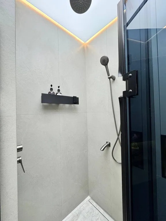 2-комнатная в ЖК Комфорт Сити с видом на горы, рядом с ТЦ MEGA