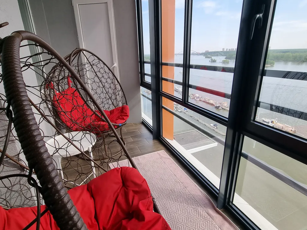 Апартаменты в Апарт Ривер с видом на реку