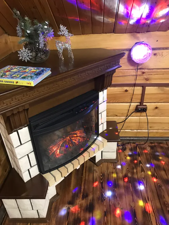 Сказочный дом в лесу