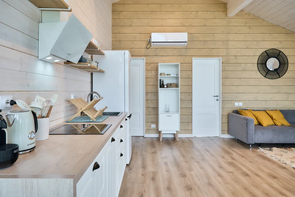 Дом с видом на пруд