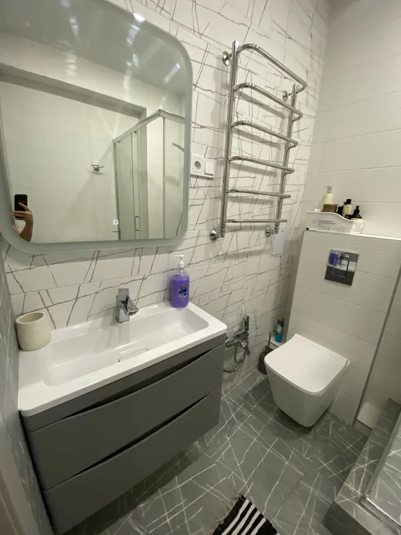 Апартаменты с бассейном недалеко от моря