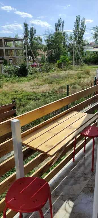 Квартира Квартира 2комн. Апарт автоном. Отоплен, кухня, стирка, балконы, изолированные спальни — Судак