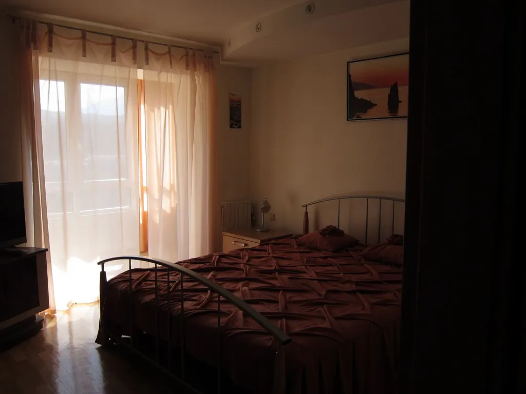 2-комнатная квартира с большой лоджией и видом на море