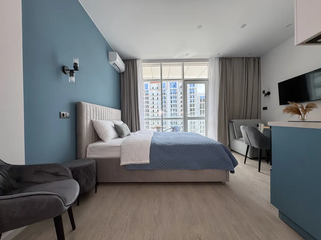 Студия с видом на море