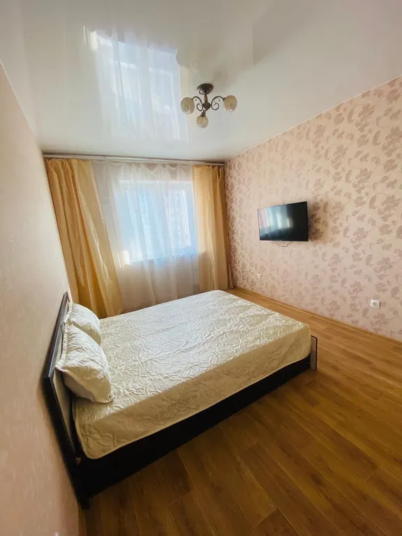 Апартаменты с видом на реку в современном районе города