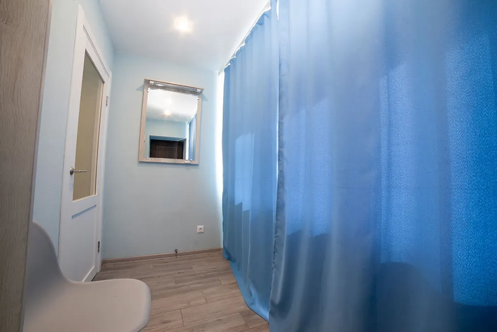 Коттедж двухэтажный с сауной, бассейном, детской площадкой