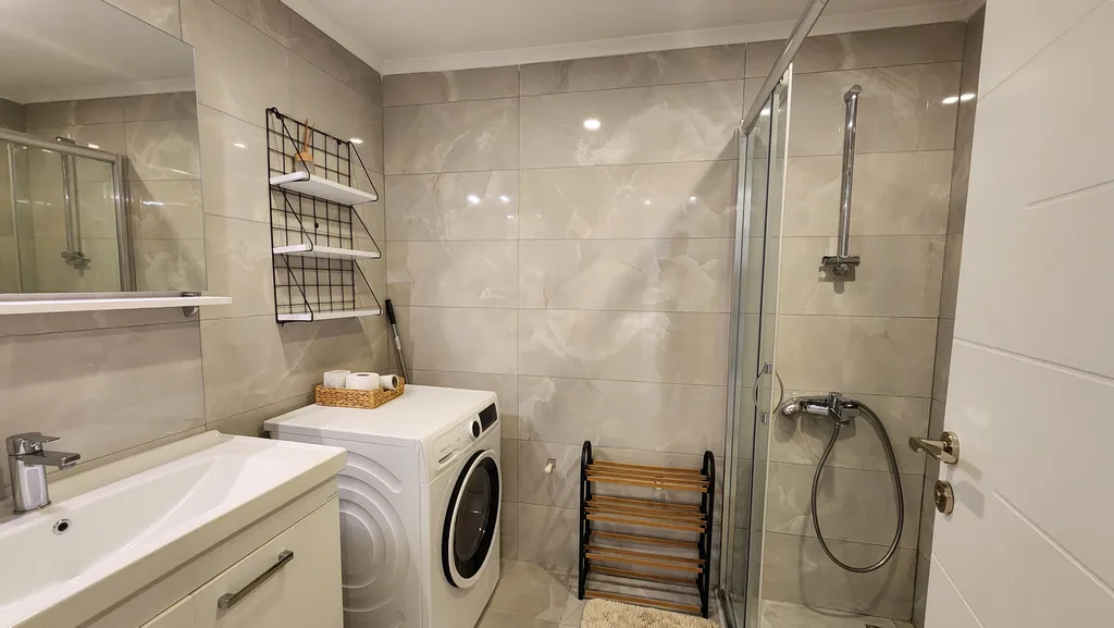 Квартира с видом на горы и выходом к бассейну