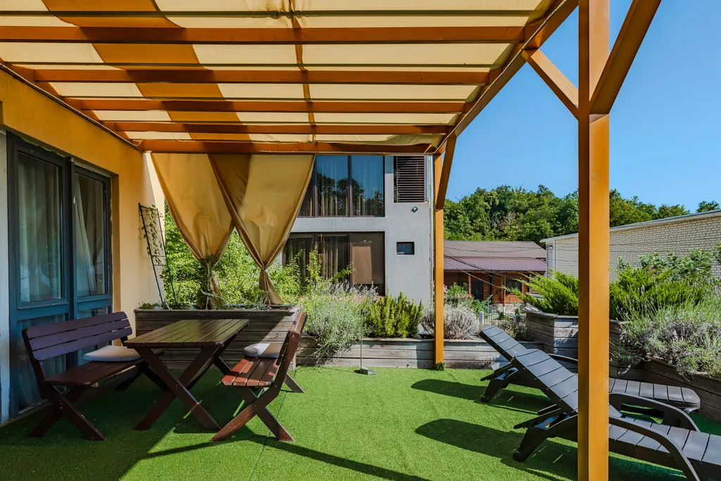 Дом в Хосте с видом на море