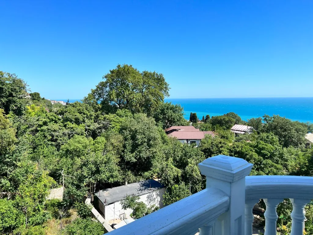 Трехкомнатные апартаменты  класса люкс с видом на море