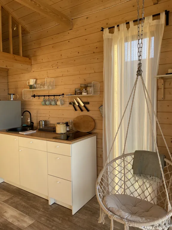 Уютный дом белый