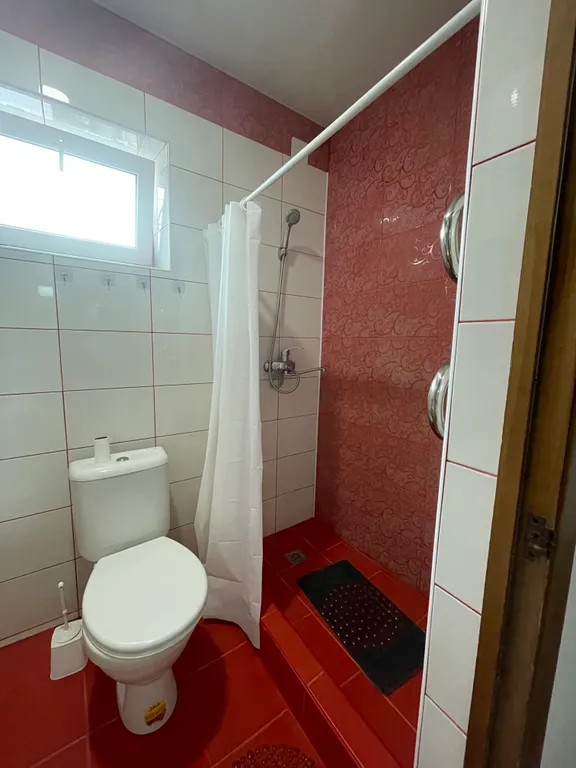 Дом с кондиционером на участке 3 сотки