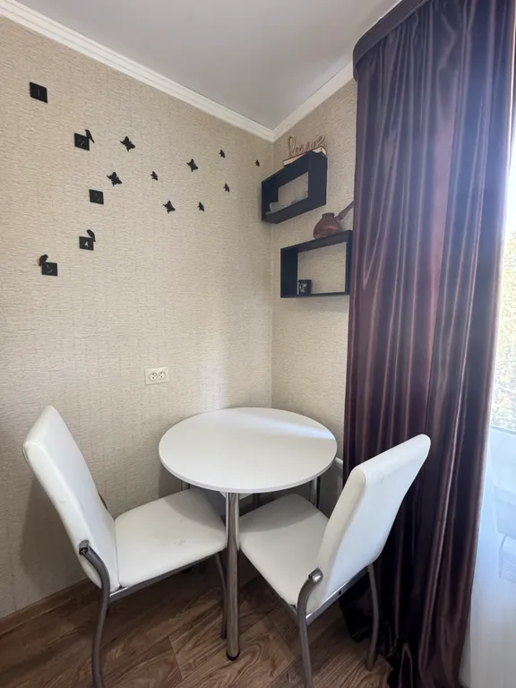 Уютная двухкомнатная квартира в 3 минутах ходьбы от центра города