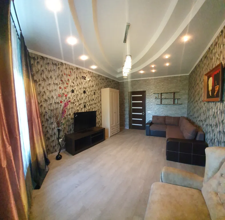 Коттедж с видом на море и горы