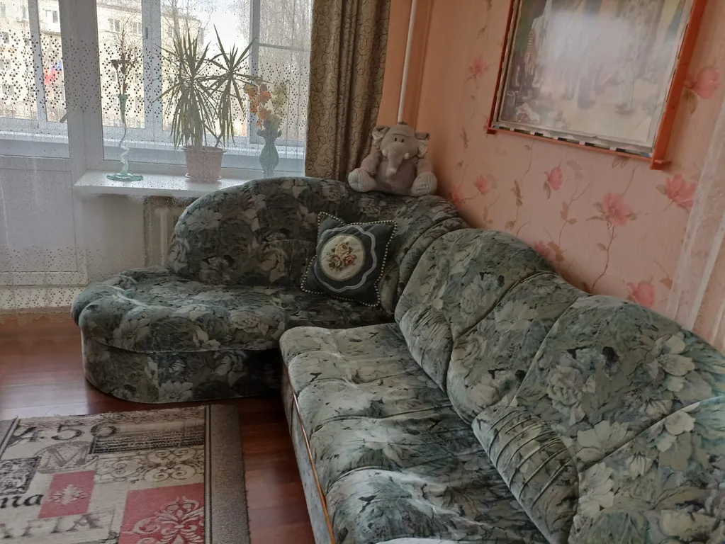 У Лопатинского сада, центр