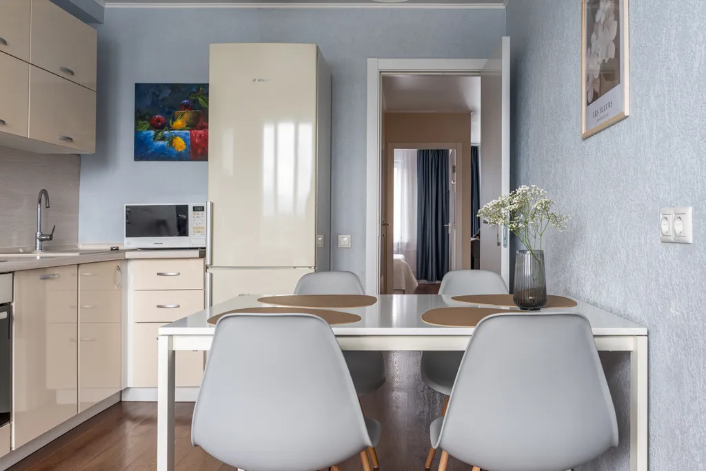 Большая комфортабельная квартира на Набережной Енисея