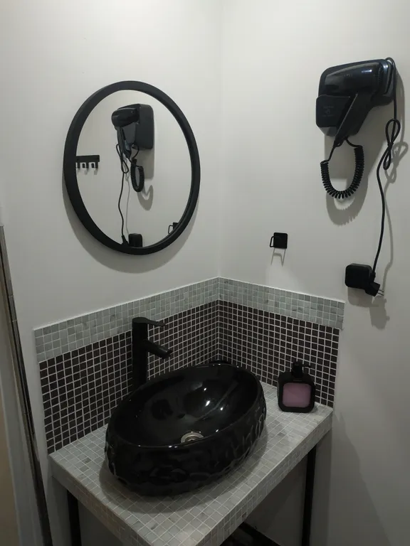 Уютный дом в лесу