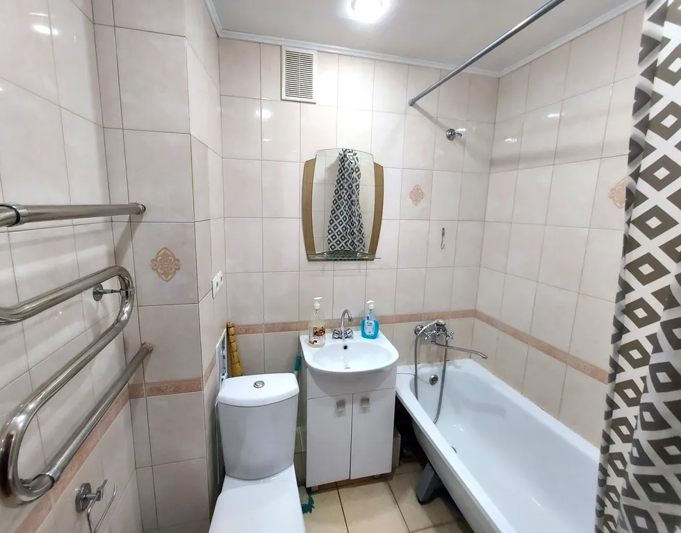 Большая однушка в центре, рядом с парком, ФОКом, горбольницей и ВУЗами