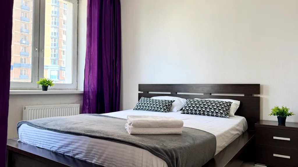 Квартира Квартира возле метро — Екатеринбург