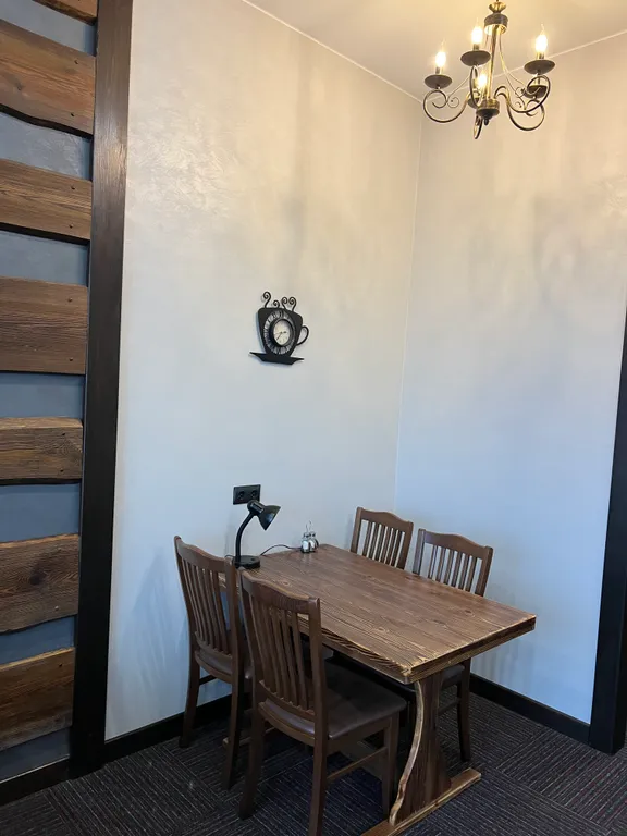 Большая студия с красивым видом