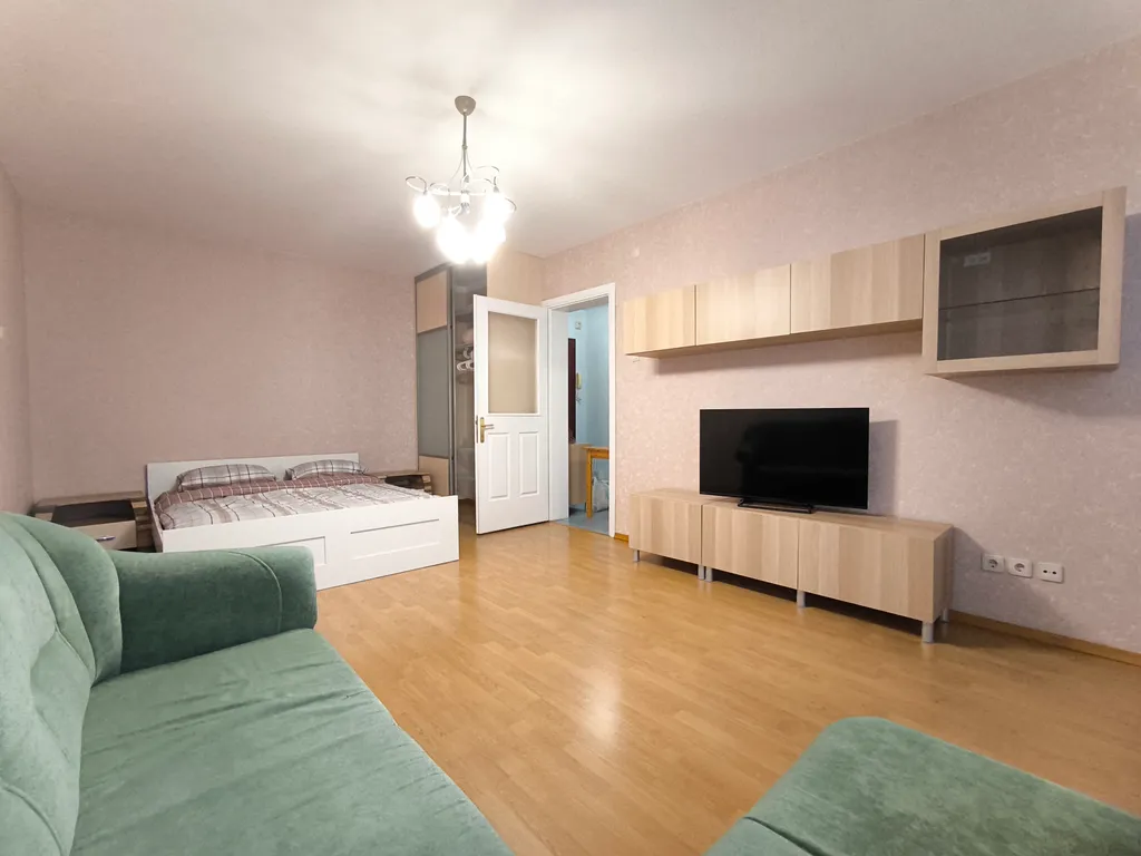 Перекрёсток четырёх дорог. Твой пятый - к дивану