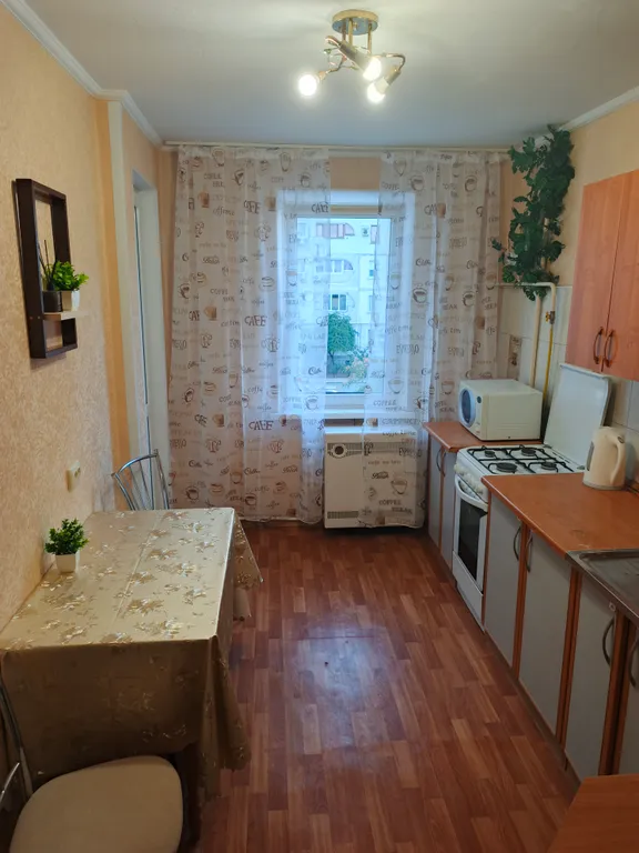 Квартира Уютная большая квартира возле парка победы — Севастополь