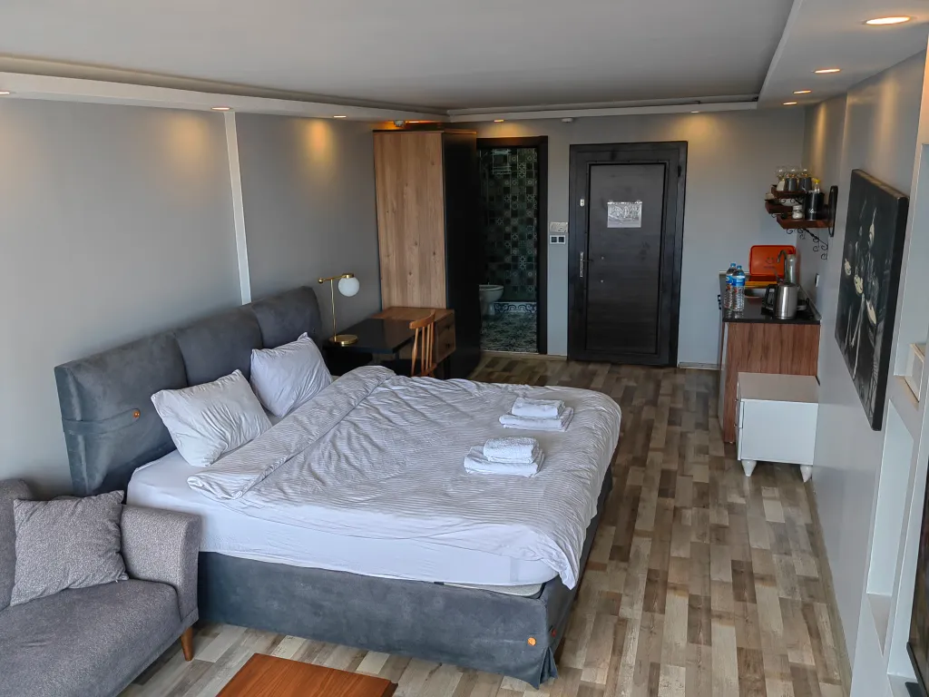 İstanbul boğaz manzaralı teraslı stüdyo daire