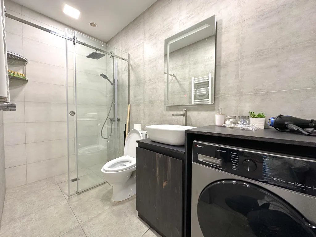 Three-room quiet corner