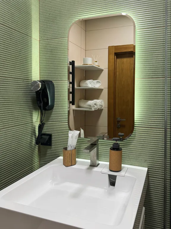 Новая студия с дизайнерским ремонтом