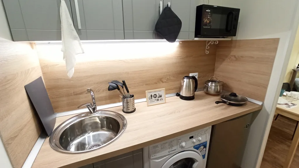 Двухместная студия рядом с метро «Площадь Маркса»