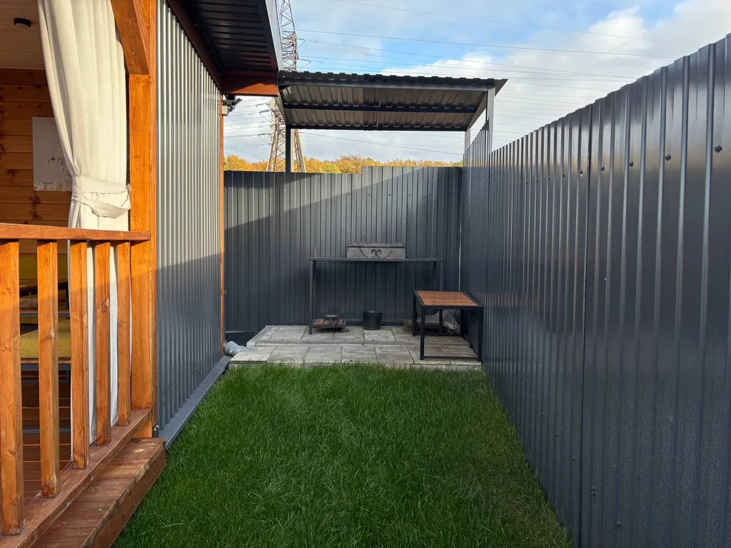 Домик с баней и бассеином